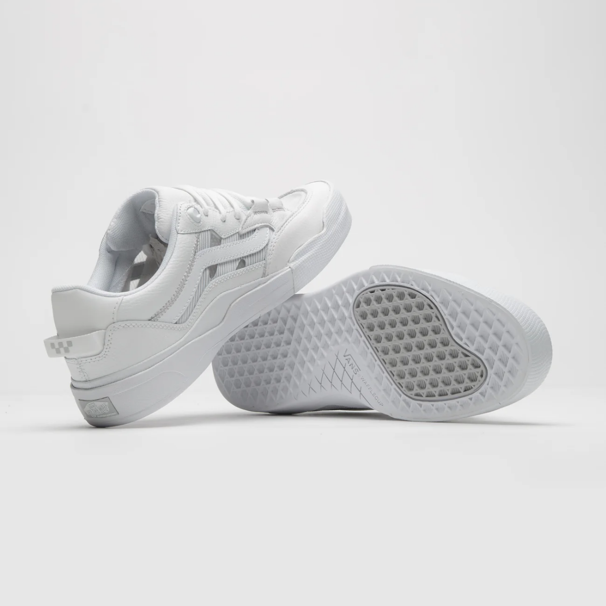 VANS WAYVEE TRIPLE WHITE
