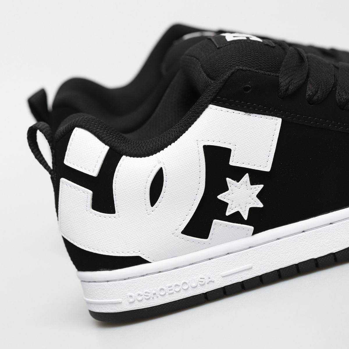 DC COURT GRAFFIK BLACK/WHITE