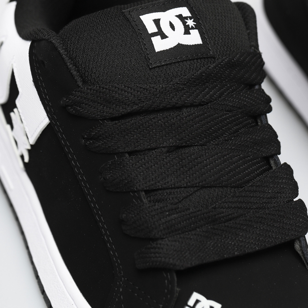 DC COURT GRAFFIK BLACK/WHITE